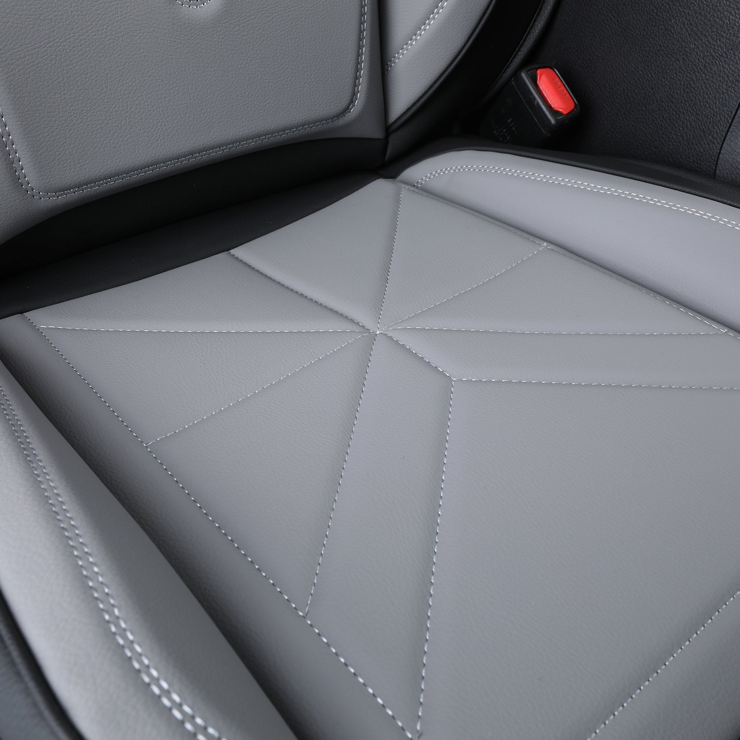 LUCKYMAN CLUB 2005-2023 Tacoma Seat Covers Custom Double Cab,Waterproof leather seat cover, all seasons including trims like SR, SR5, Limited, TRD Off Road, TRD Pro, TRD Sport, etc. comfortable and breathable