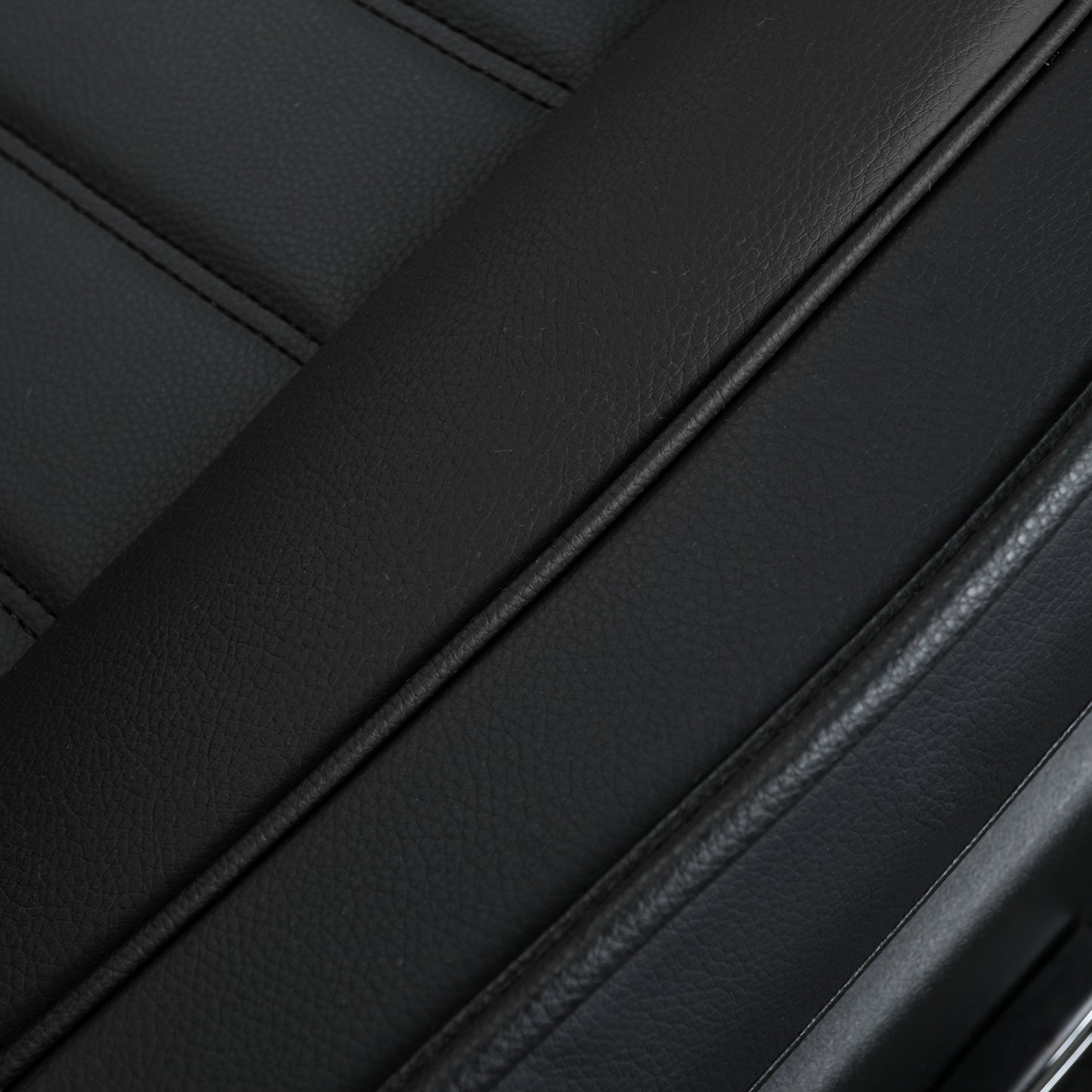 LUCKYMAN CLUB For F150 Faux Leather Seat Covers, For F150 2009-2024 Super Crew Super Cab Regular Cab 2017-2023 For F250 F350 F450 Super Duty Crew Cab