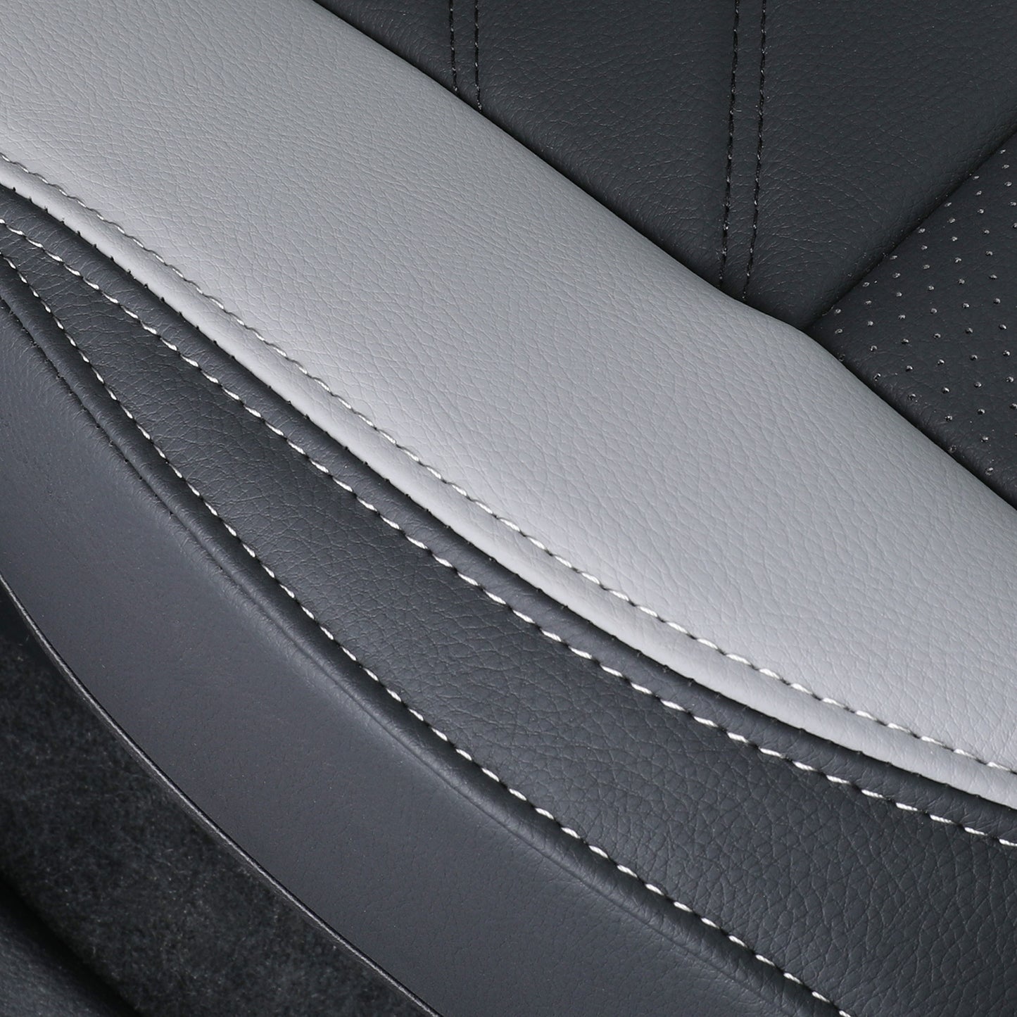 LUCKYMAN CLUB Tacoma Full Seat Covers, suitable for Tacoma 2016-2023 Seat covers for five persons double cab, artificial leather, four seasons available, breathable and comfortable