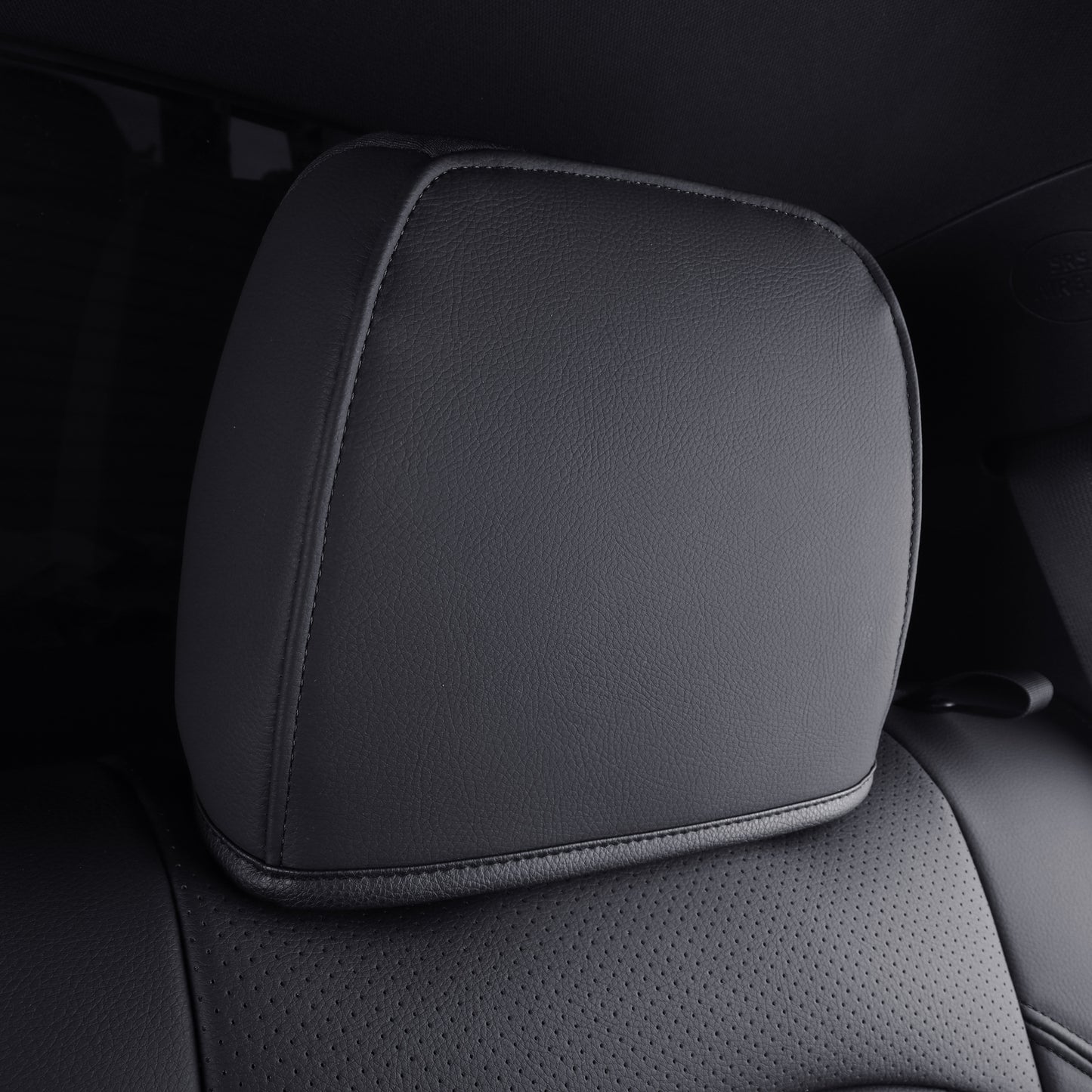 LUCKYMAN CLUB Tacoma Full Seat Covers, suitable for Tacoma 2016-2023 Seat covers for five persons double cab, artificial leather, four seasons available, breathable and comfortable